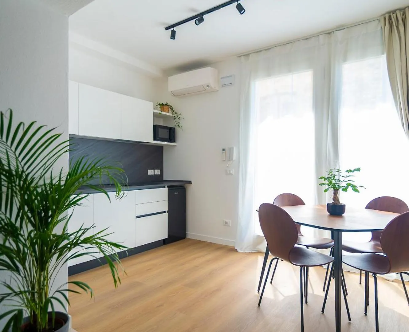 Ca Glera - Vintage Design Apartment Revine Lago