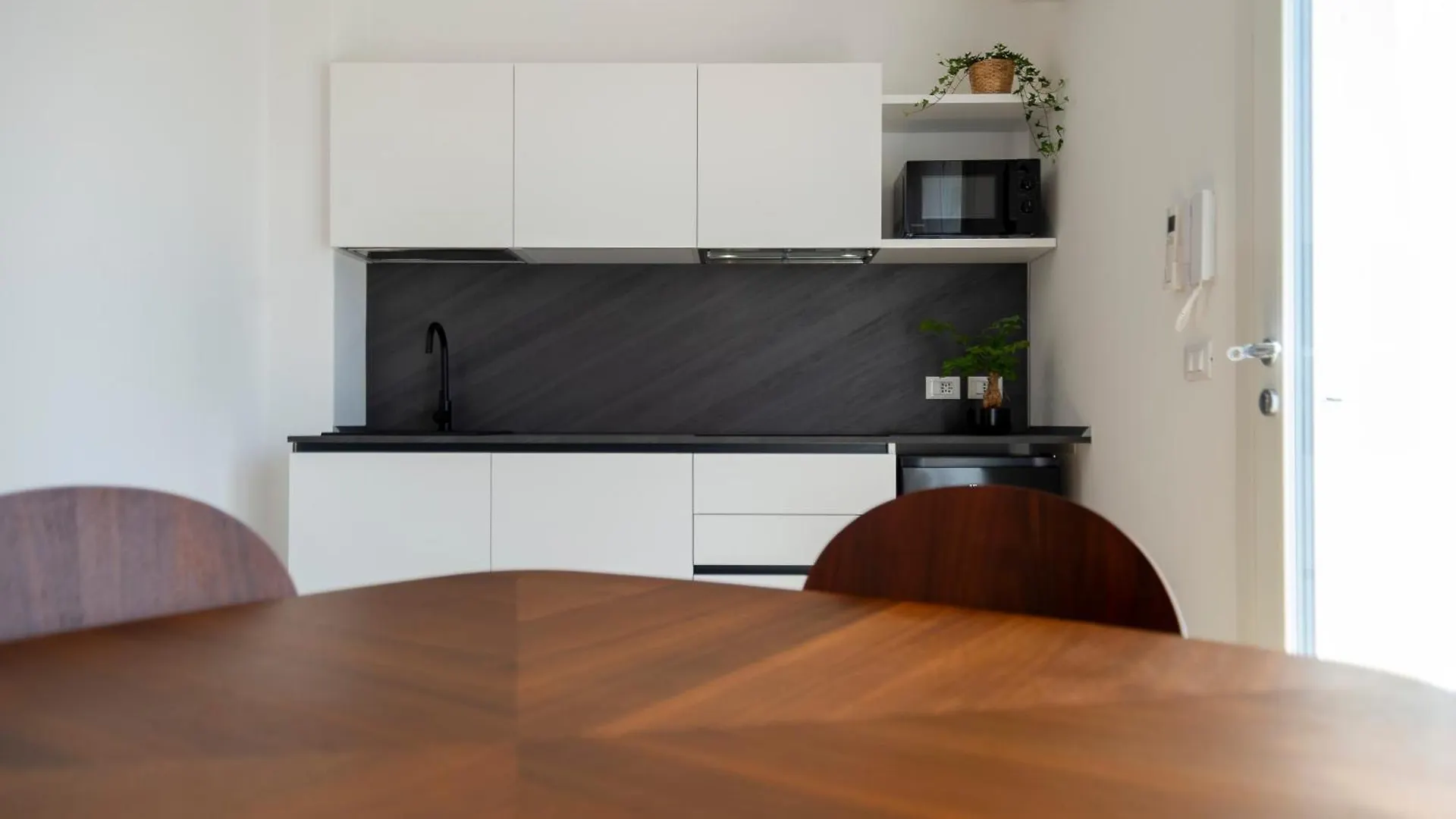 Ca Glera - Vintage Design Apartment Revine Lago 0*,